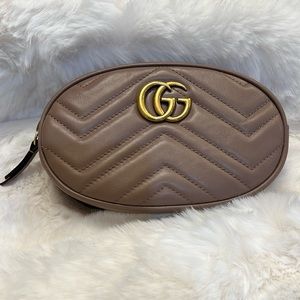GENTLY WORN GUCCI BELT BAG SZ 85